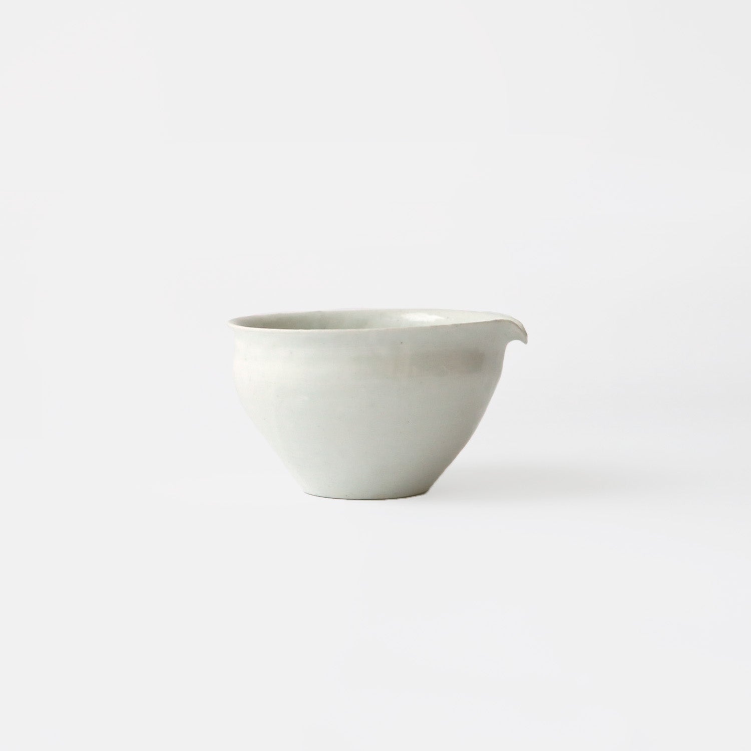 White Porcelain Fairness Pitcher(Curved Form)