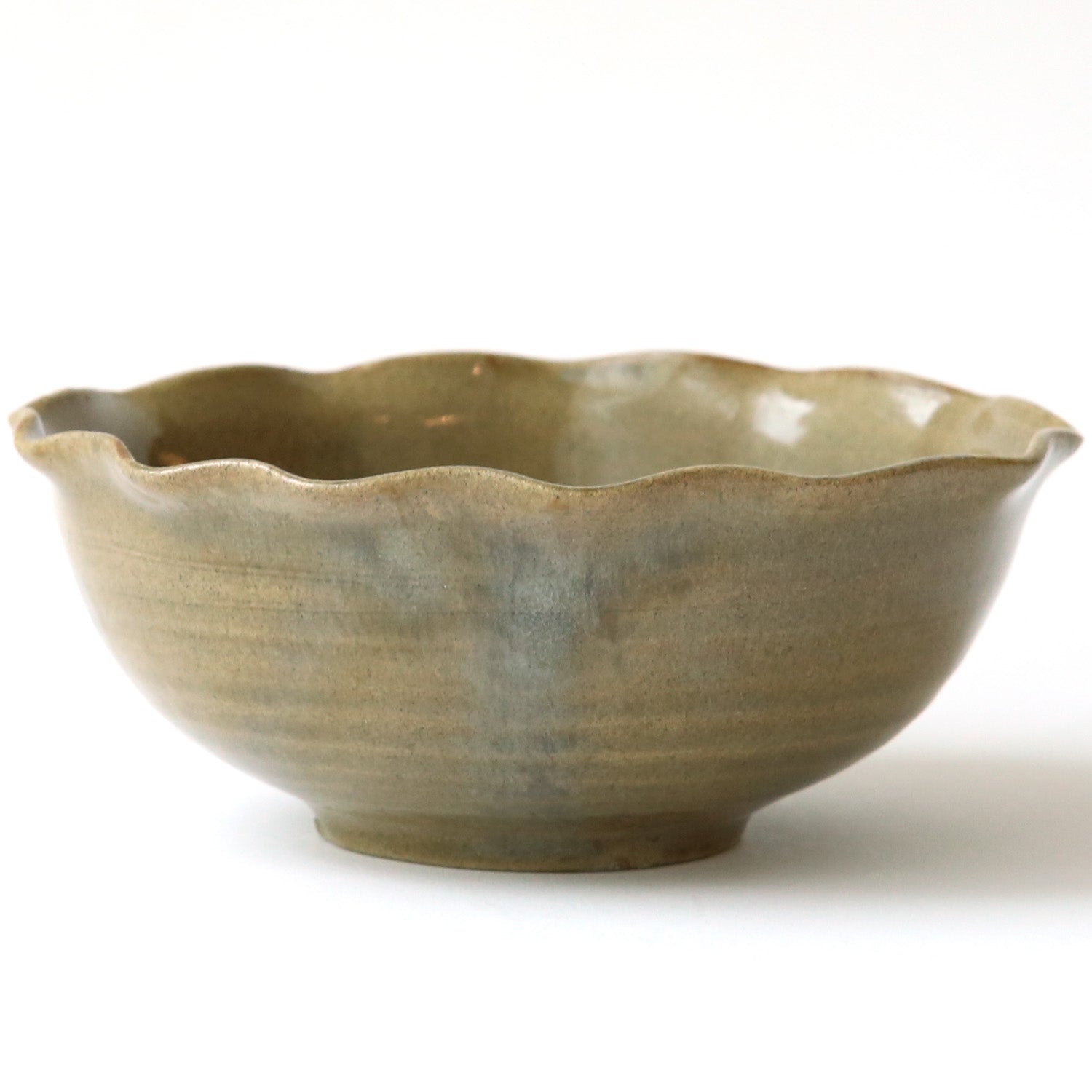 Scalloped Rim Bowl